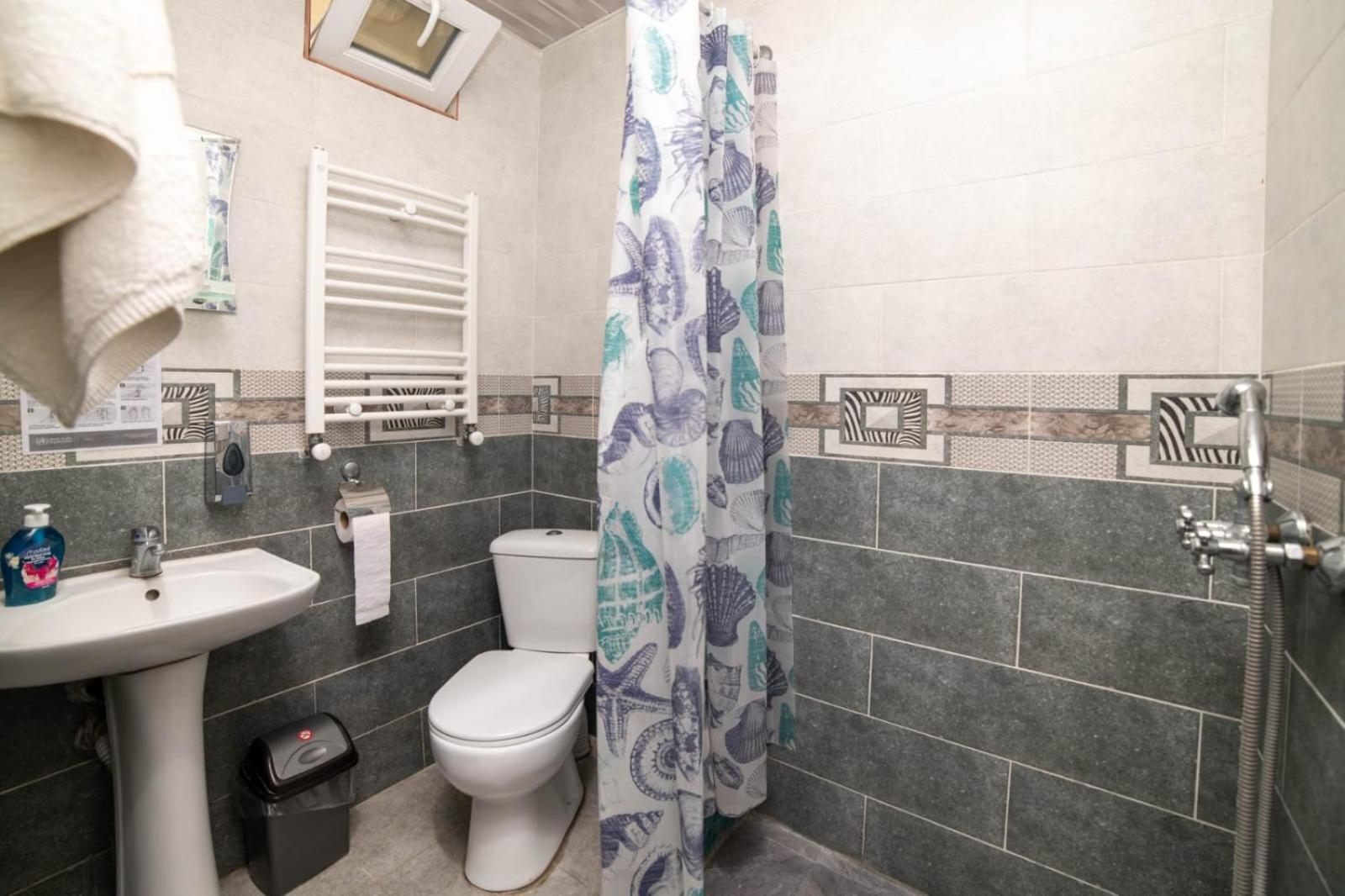 Guest House Kavkasioni 33 Telavi Exterior photo
